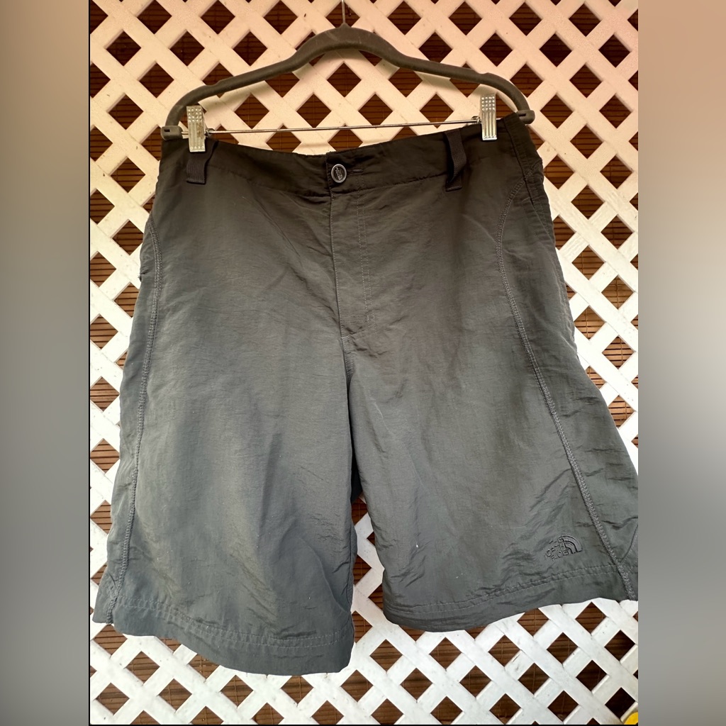 Preowned North Face Shorts Gray Mens 34